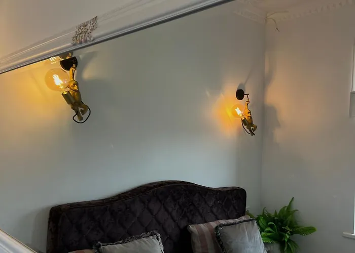 Centre Monkey Apartment